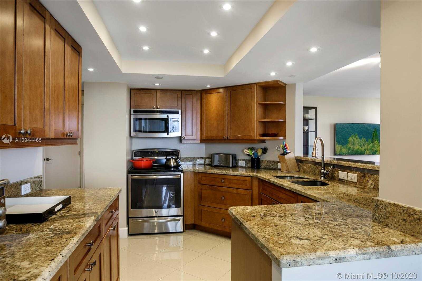 Small Image of 5070 NORTH OCEAN DR #7A, Riviera Beach Number 14