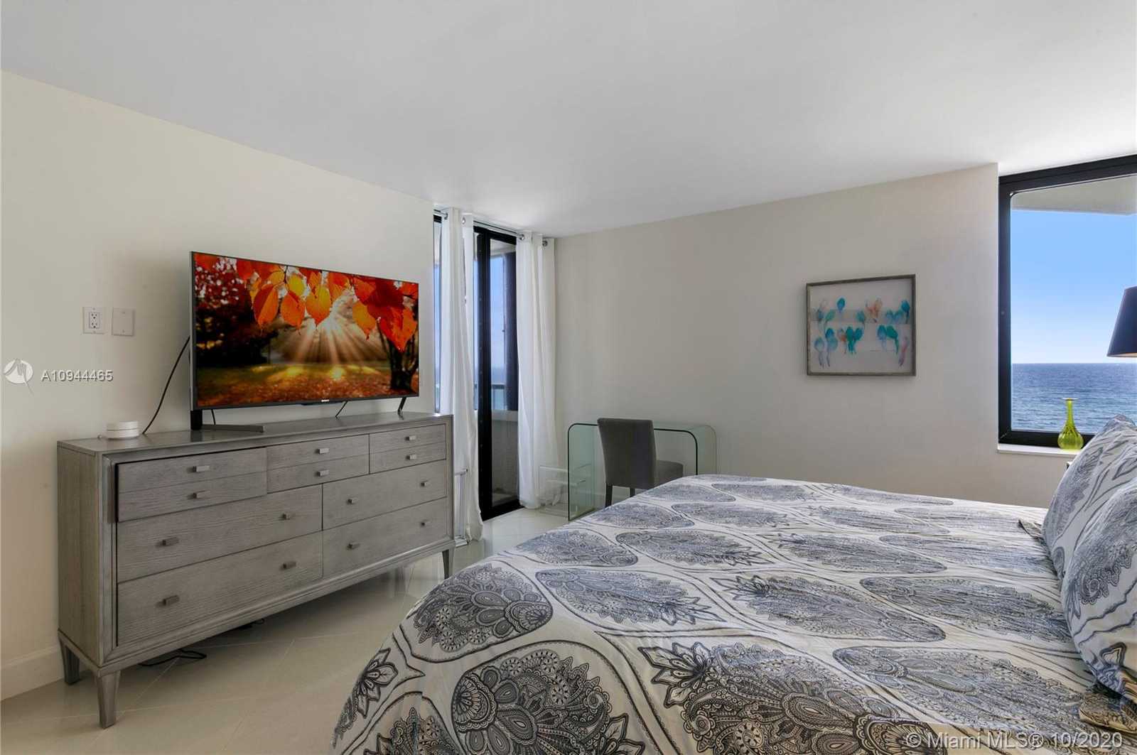Small Image of 5070 NORTH OCEAN DR #7A, Riviera Beach Number 18