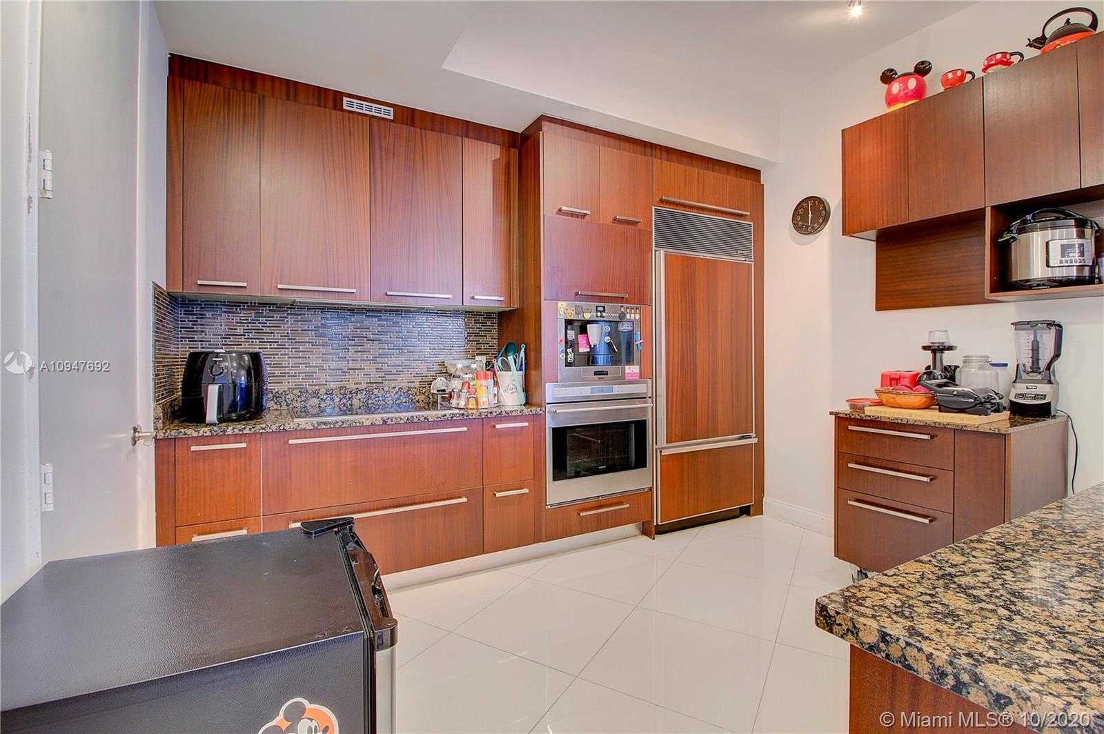 Small Image of 15901 COLLINS AVE #1207, Sunny Isles Beach Number 17