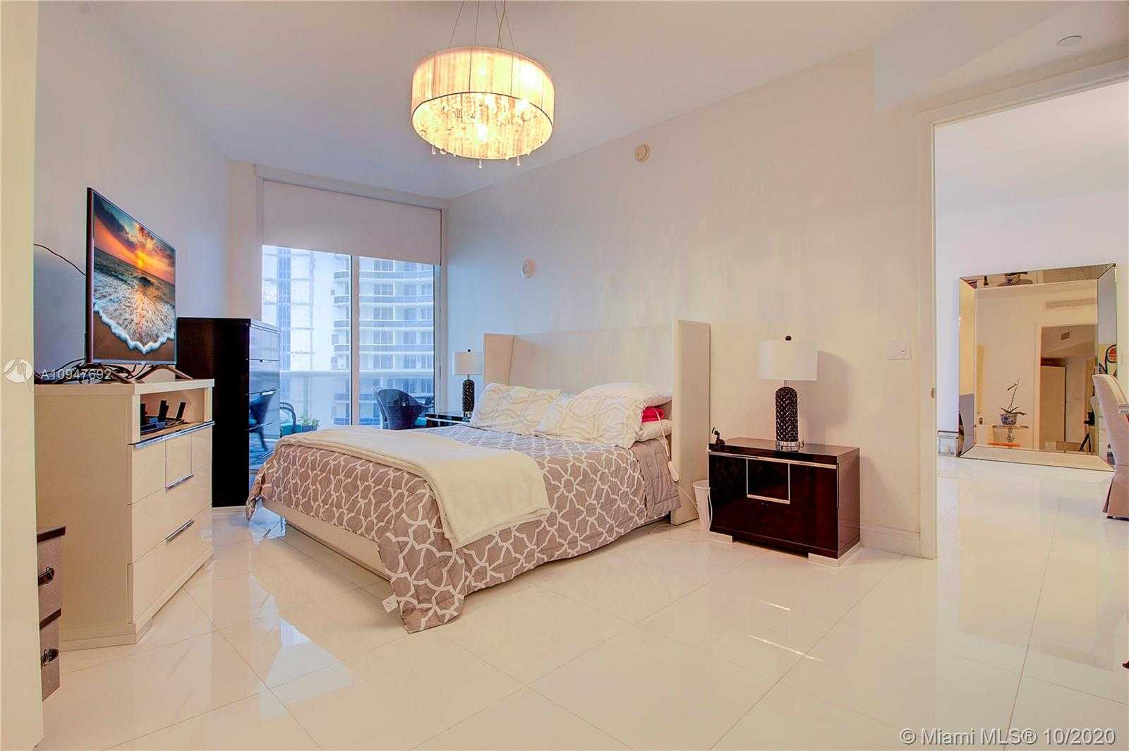 Small Image of 15901 COLLINS AVE #1207, Sunny Isles Beach Number 21