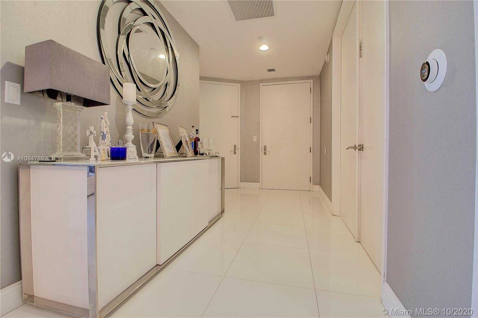 Small Image of 15901 COLLINS AVE #1207, Sunny Isles Beach Number 5