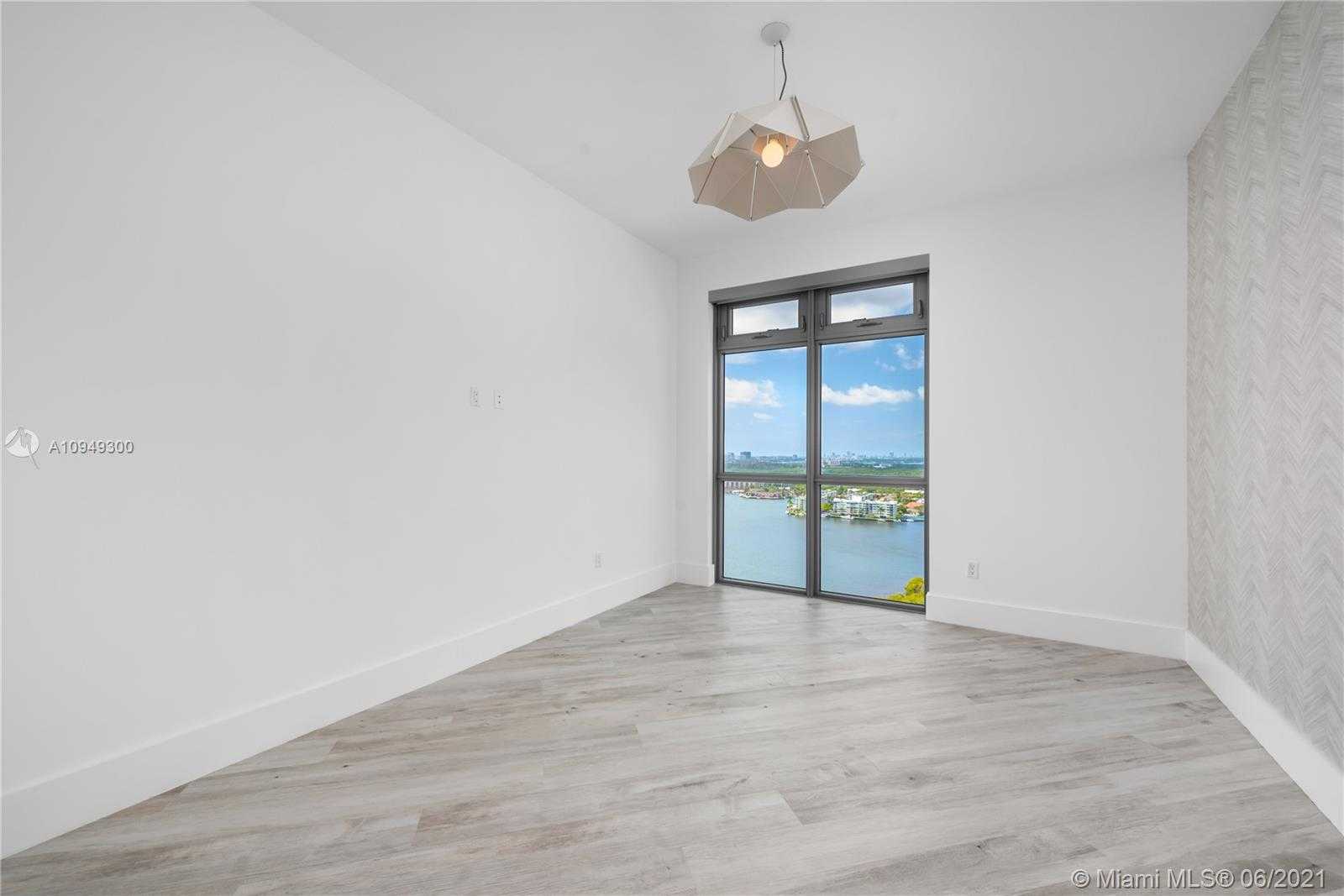Small Image of 17301 BISCAYNE BLVD #L-PH-9, North Miami Beach Number 37