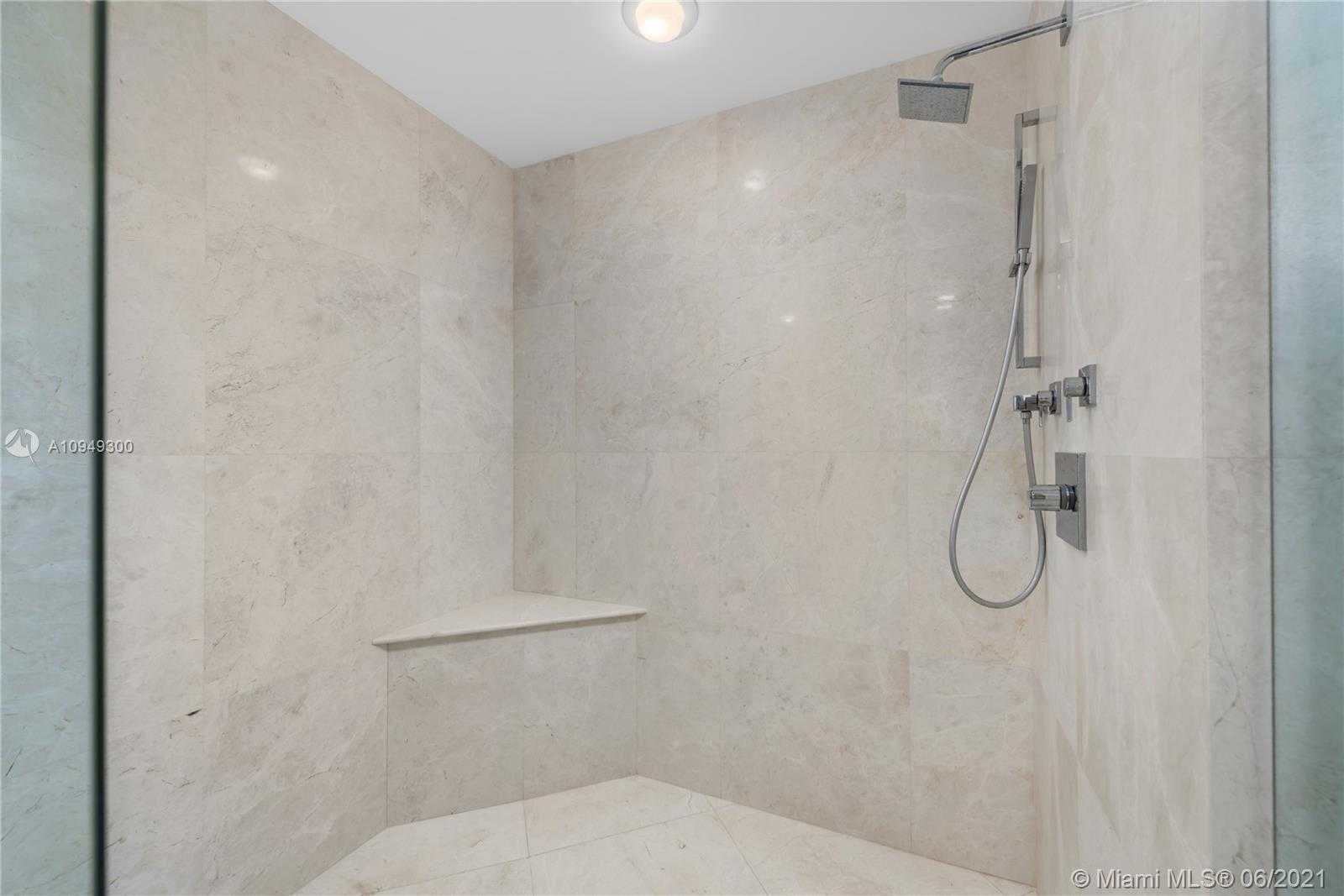 Small Image of 17301 BISCAYNE BLVD #L-PH-9, North Miami Beach Number 42