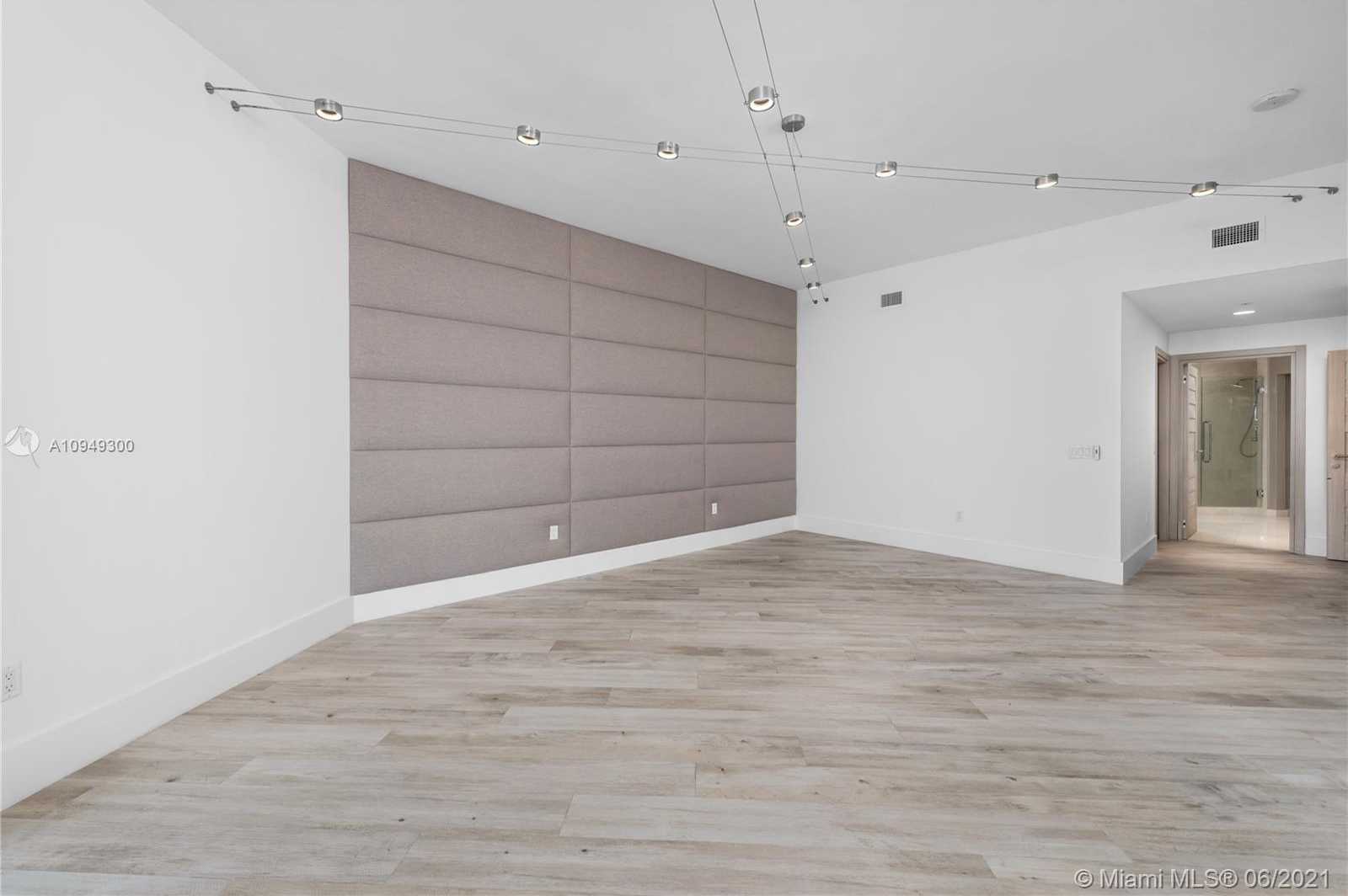 Small Image of 17301 BISCAYNE BLVD #L-PH-9, North Miami Beach Number 47