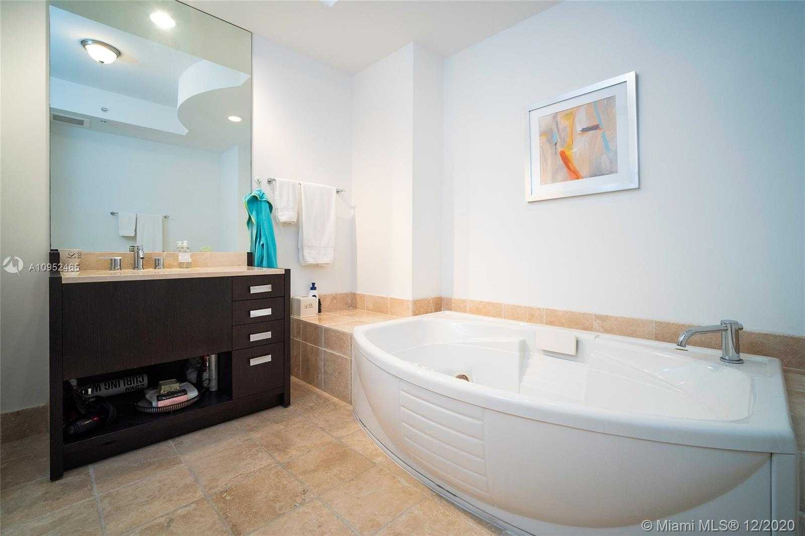 Small Image of 18201 COLLINS AVE #4908, Sunny Isles Beach Number 11
