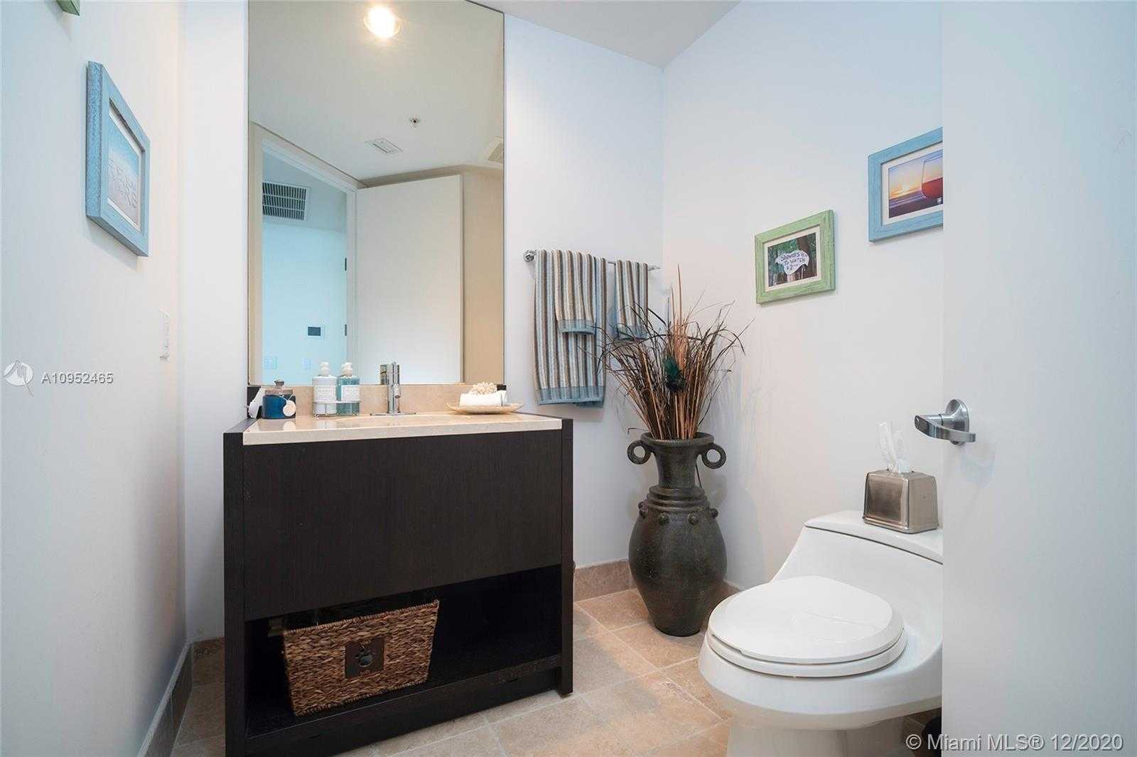 Small Image of 18201 COLLINS AVE #4908, Sunny Isles Beach Number 5
