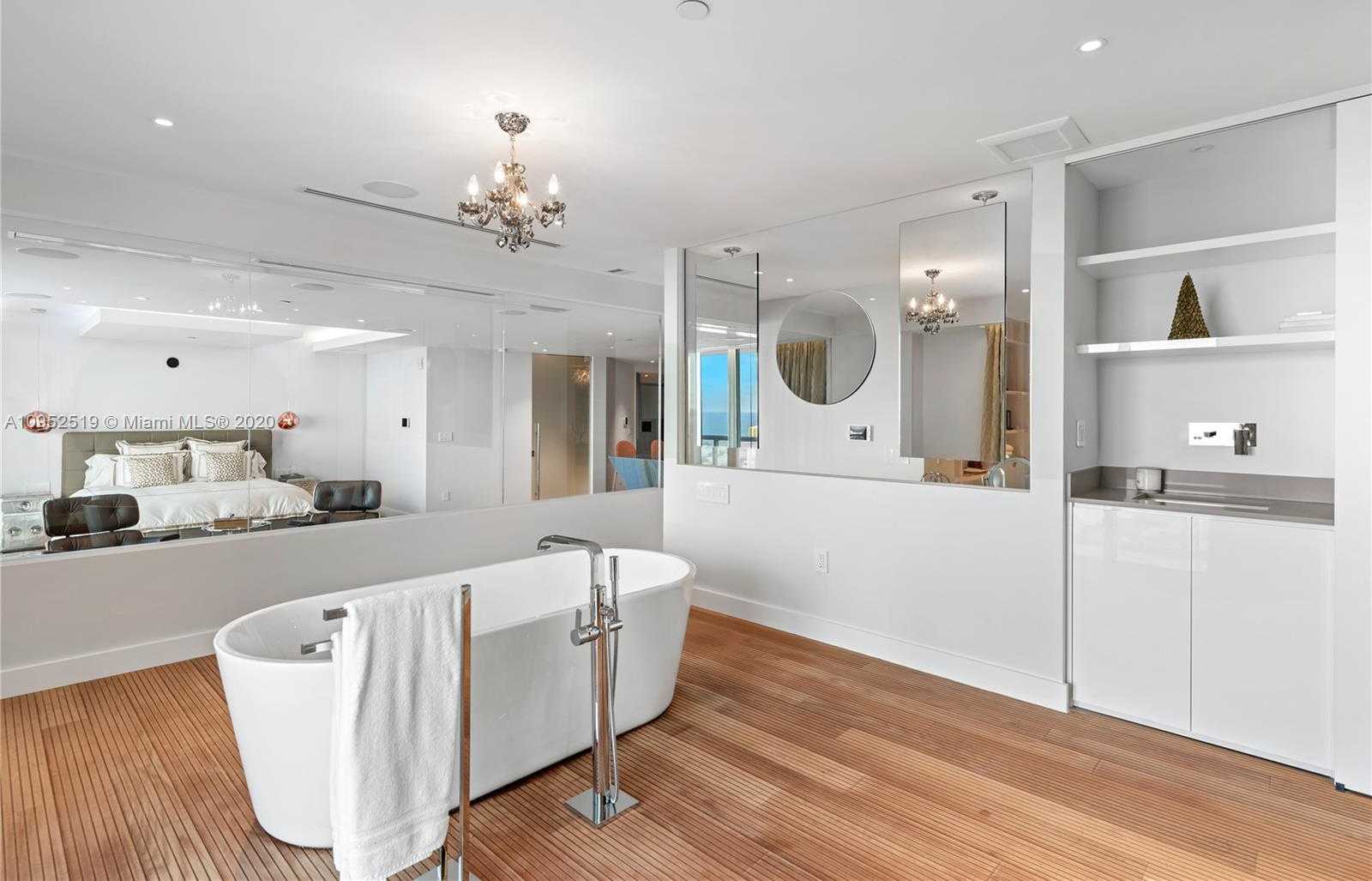 Small Image of 450 ALTON RD #PH2, Miami Beach Number 29