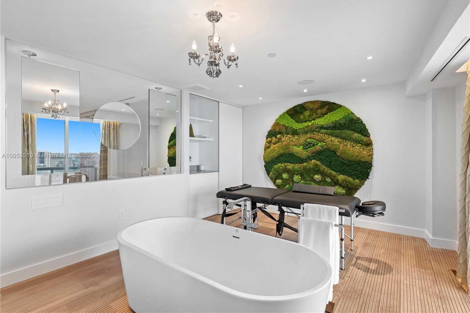 Small Image of 450 ALTON RD #PH2, Miami Beach Number 9