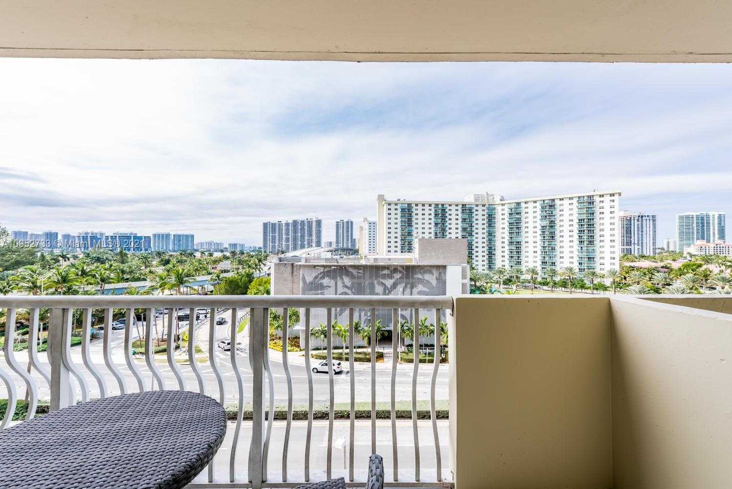 Small Image of 19201 COLLINS AVE #538, Sunny Isles Beach Number 17