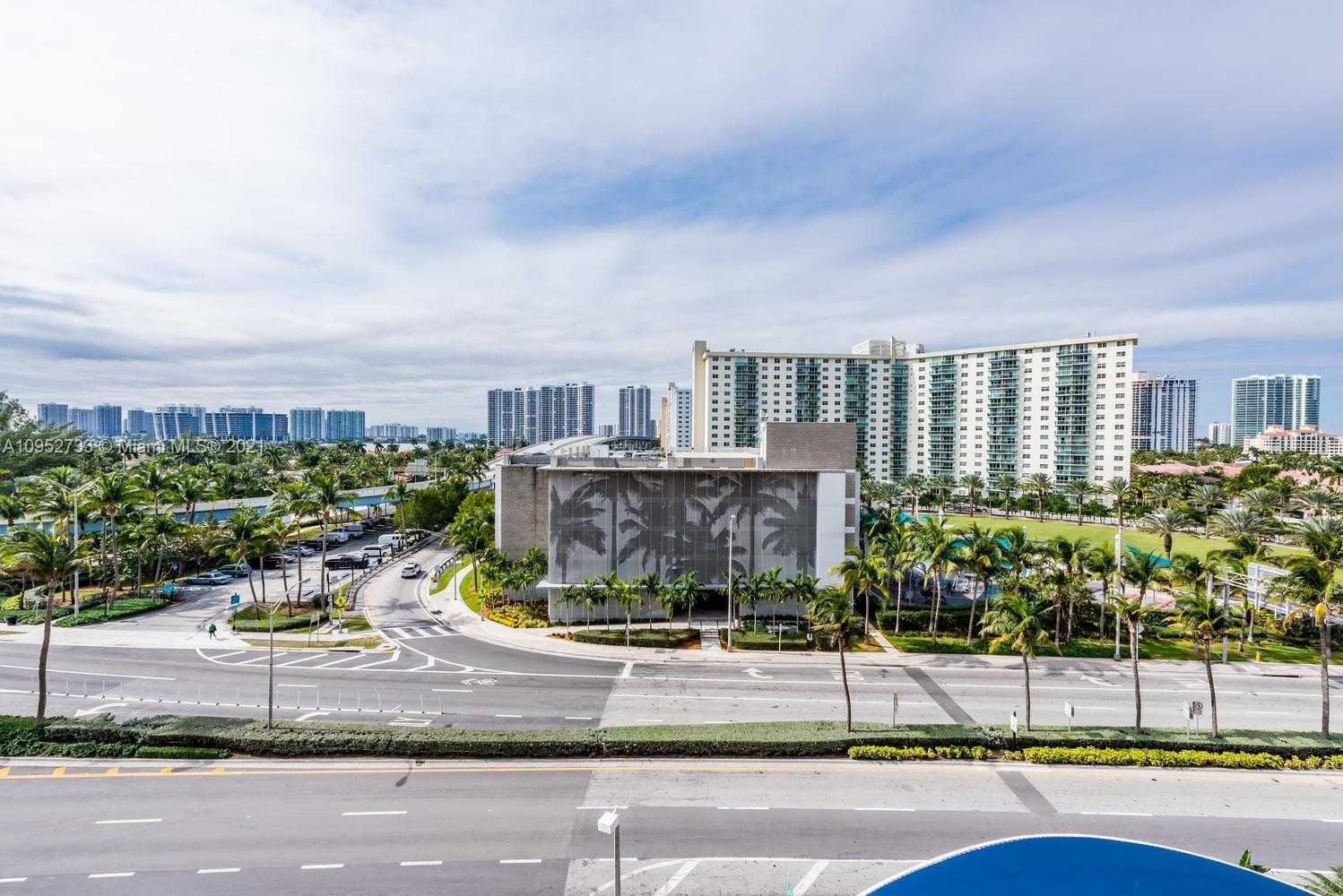 Small Image of 19201 COLLINS AVE #538, Sunny Isles Beach Number 18