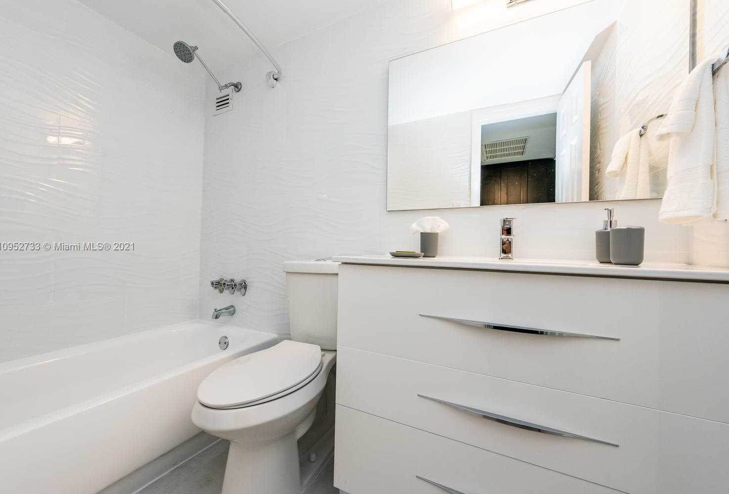Small Image of 19201 COLLINS AVE #538, Sunny Isles Beach Number 21