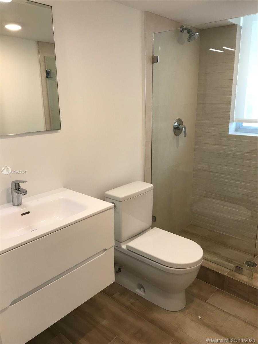 Small Image of 9261 EAST BAY HARBOR DR #805, Bay Harbor Islands Number 5