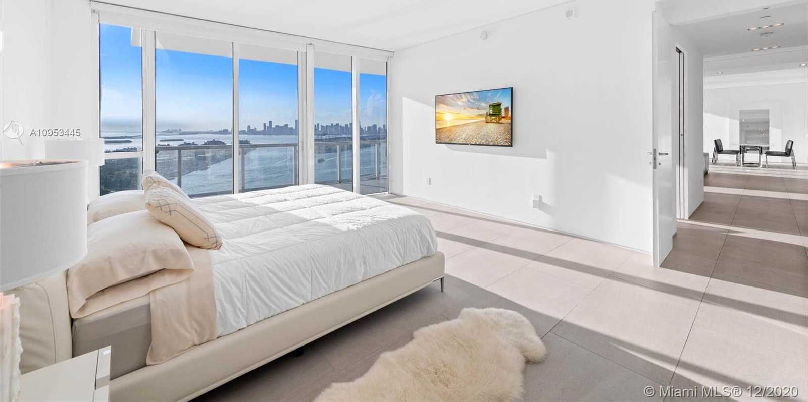 Small Image of 100 South Pointe Dr, Miami Beach, FL 33139, USA Number 17