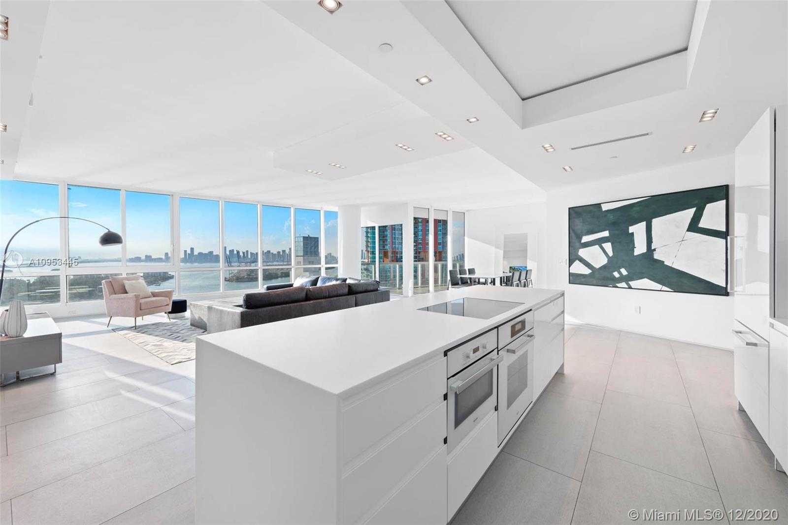 Small Image of 100 South Pointe Dr, Miami Beach, FL 33139, USA Number 2