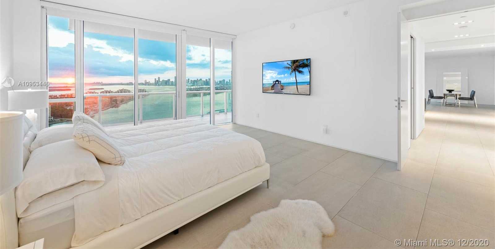 Small Image of 100 South Pointe Dr, Miami Beach, FL 33139, USA Number 25