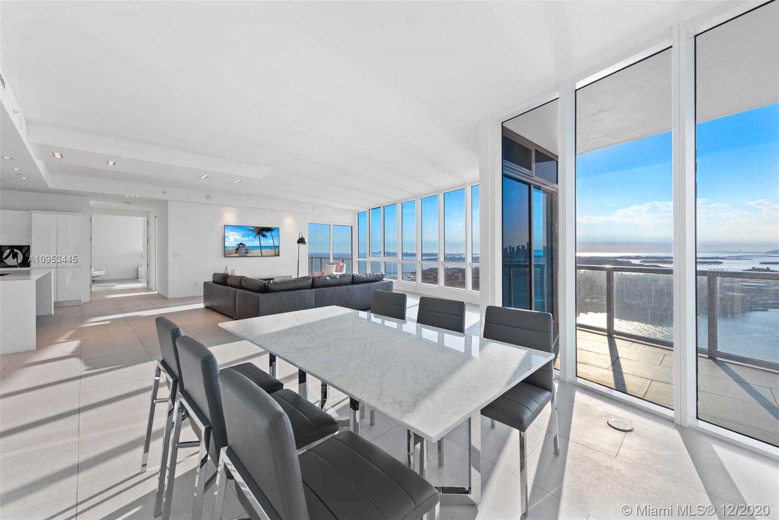 Small Image of 100 South Pointe Dr, Miami Beach, FL 33139, USA Number 3