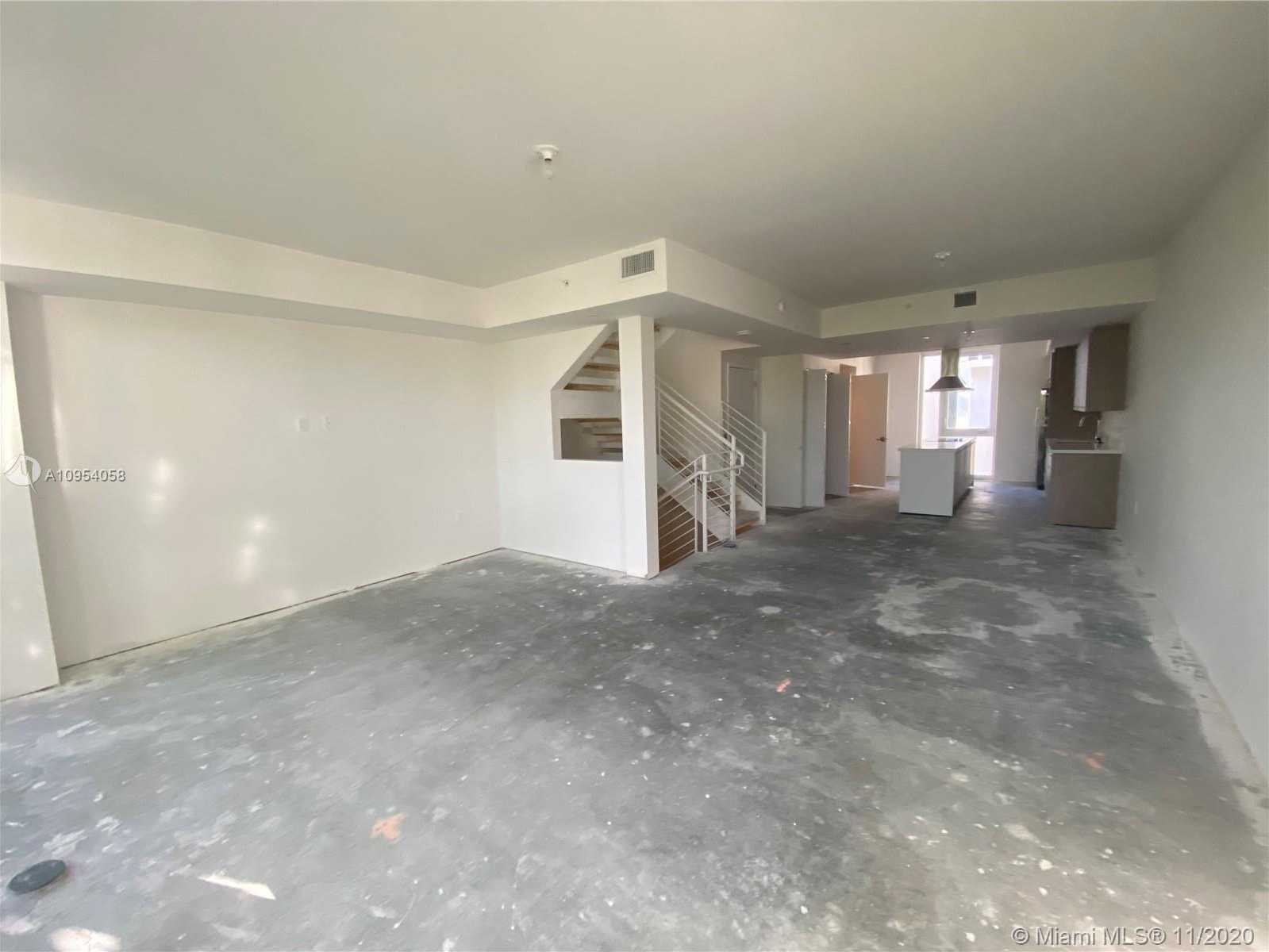 Small Image of 9890 EAST BAY HARBOR DR #th12, Bay Harbor Islands Number 21