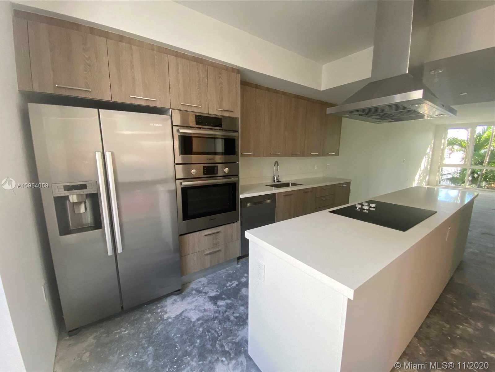 Small Image of 9890 EAST BAY HARBOR DR #th12, Bay Harbor Islands Number 22