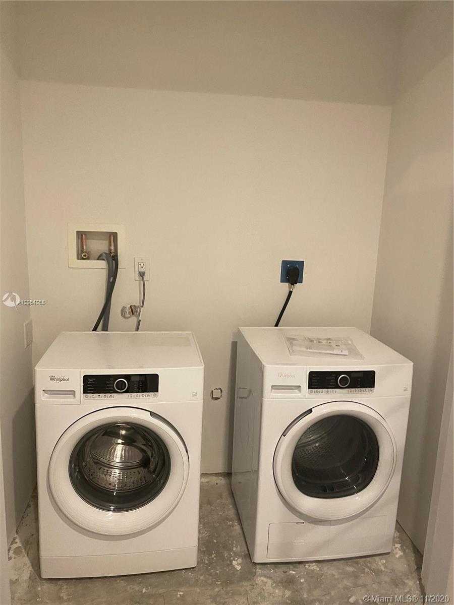 Small Image of 9890 EAST BAY HARBOR DR #th12, Bay Harbor Islands Number 3