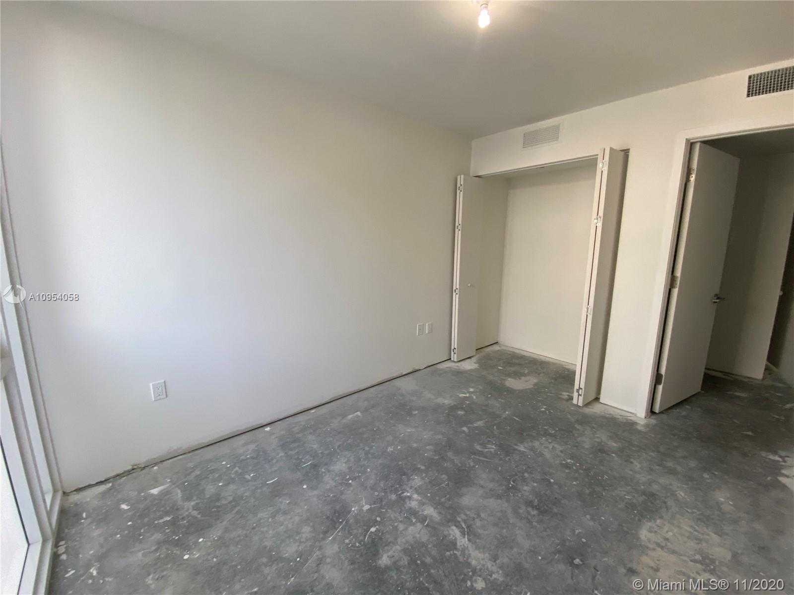 Small Image of 9890 EAST BAY HARBOR DR #th12, Bay Harbor Islands Number 37