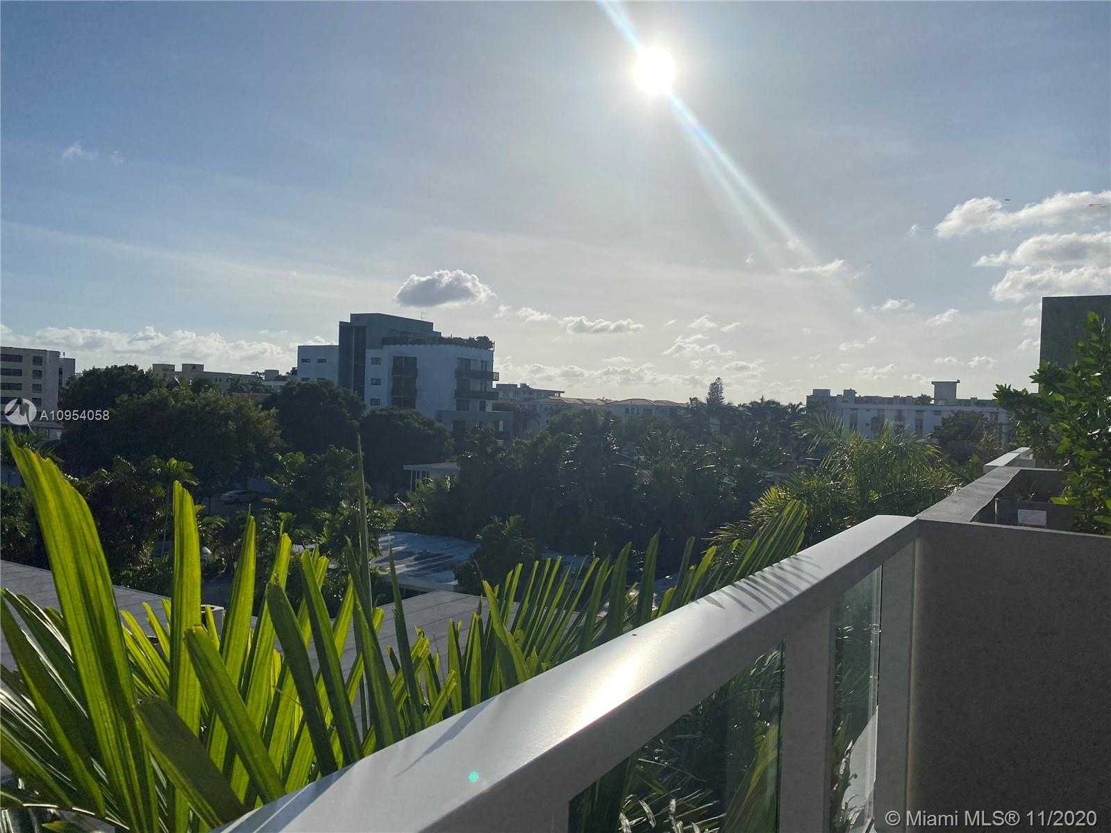 Small Image of 9890 EAST BAY HARBOR DR #th12, Bay Harbor Islands Number 46