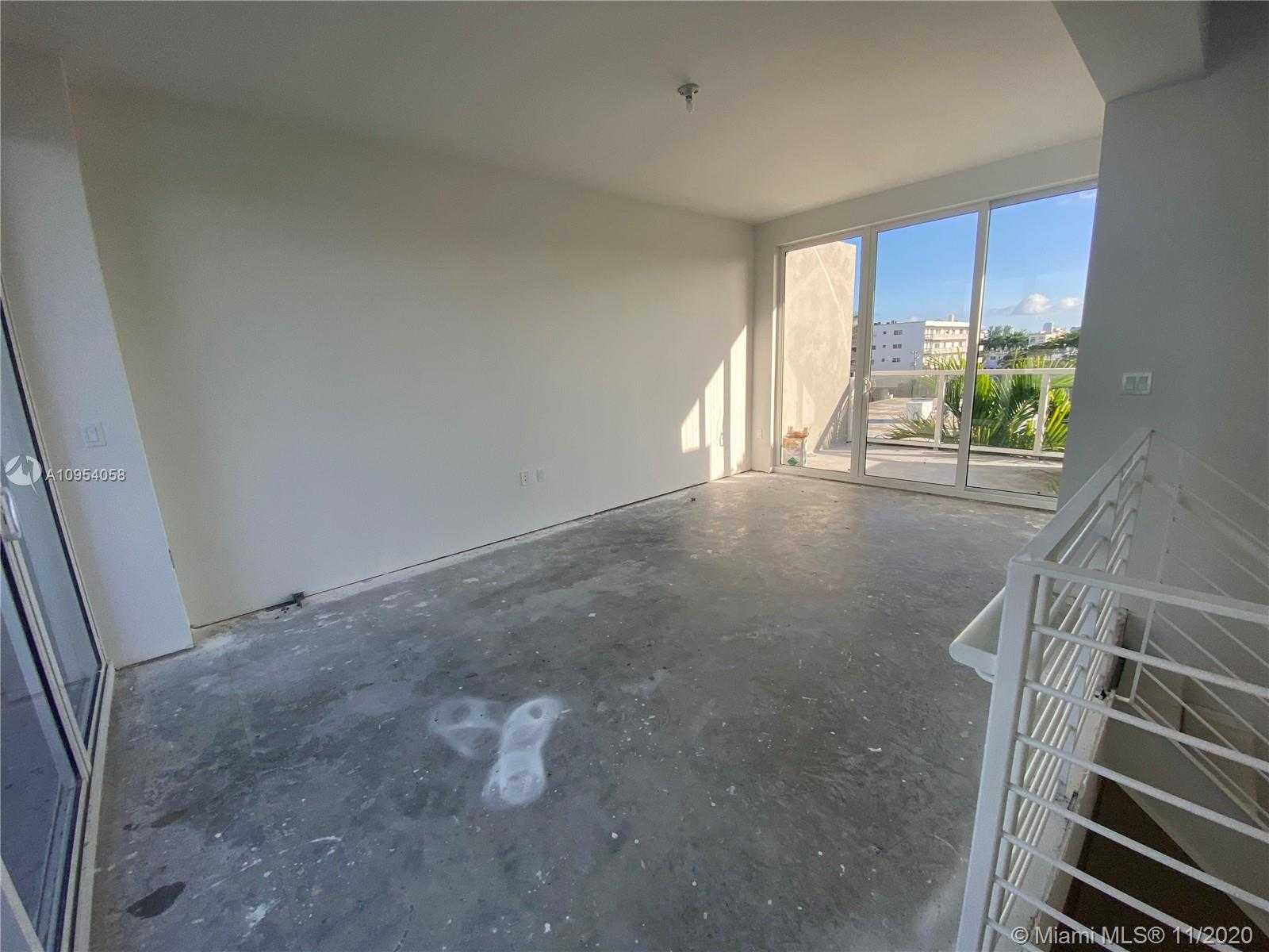 Small Image of 9890 EAST BAY HARBOR DR #th12, Bay Harbor Islands Number 56