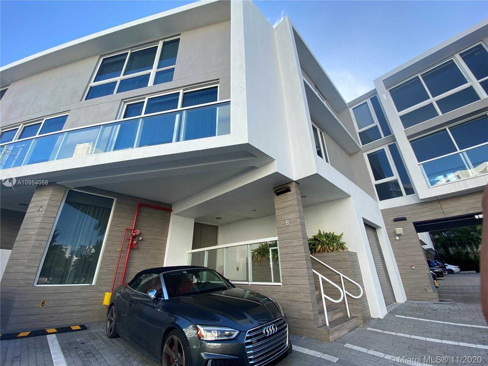 Small Image of 9890 EAST BAY HARBOR DR #th12, Bay Harbor Islands Number 60