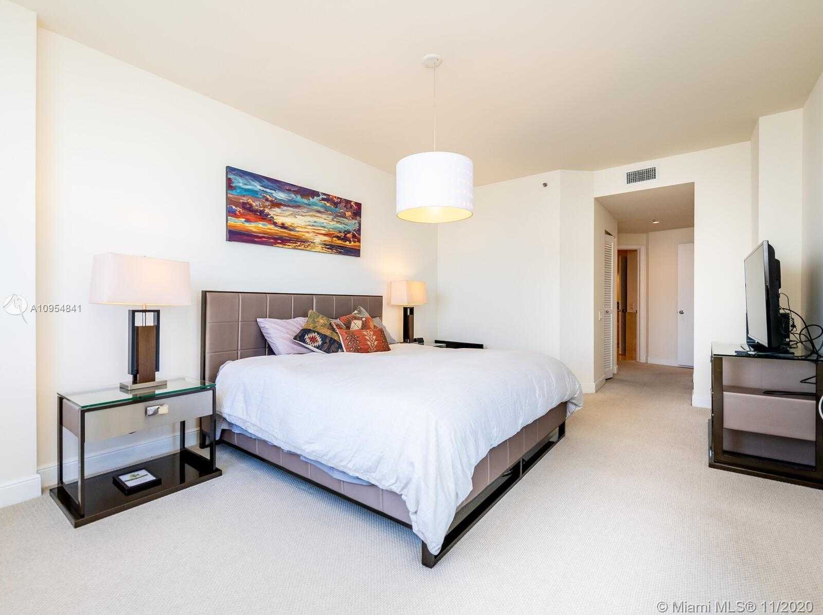Small Image of 808 BRICKELL KEY DR #3402, Miami Number 20