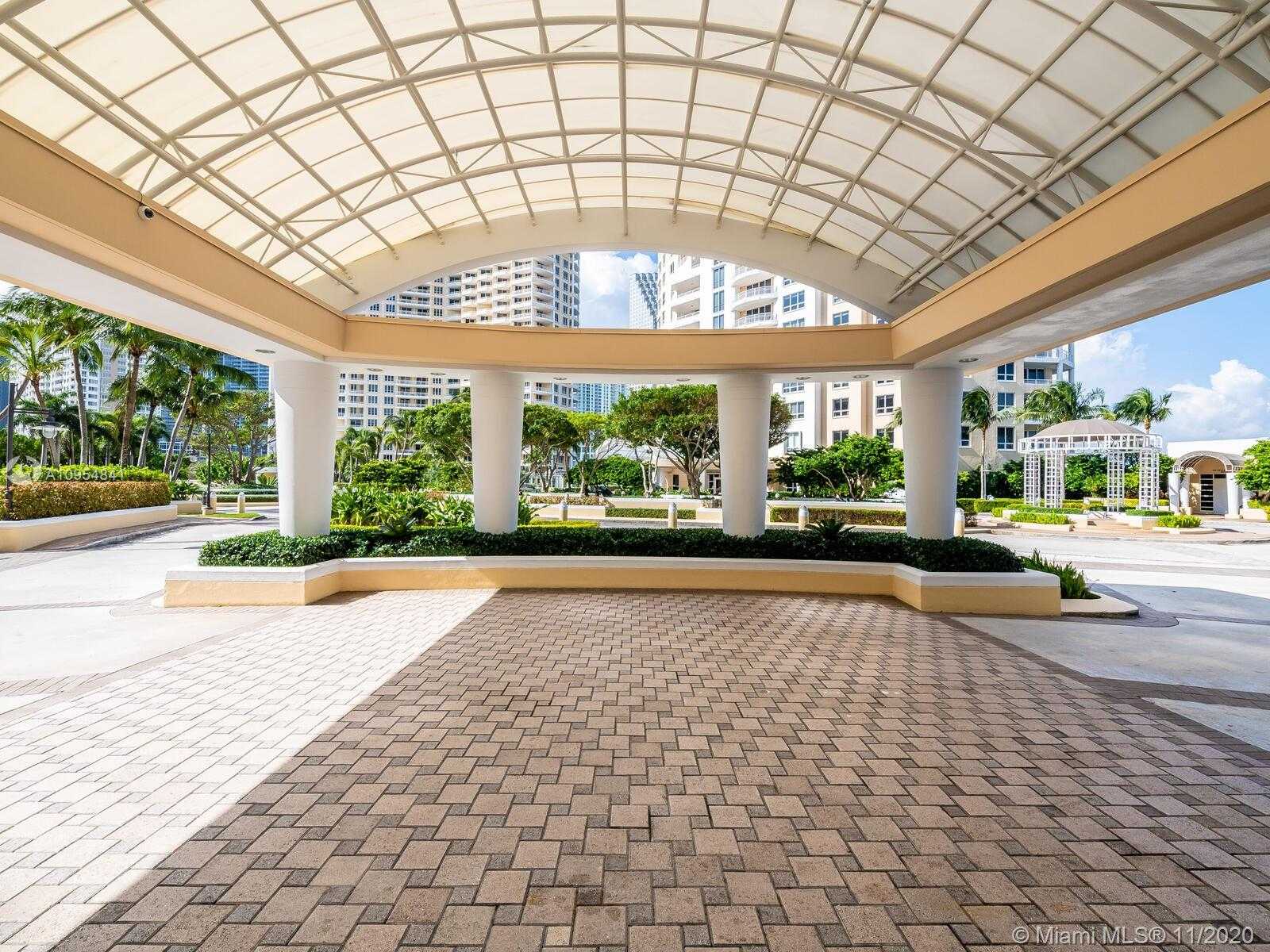 Small Image of 808 BRICKELL KEY DR #3402, Miami Number 32