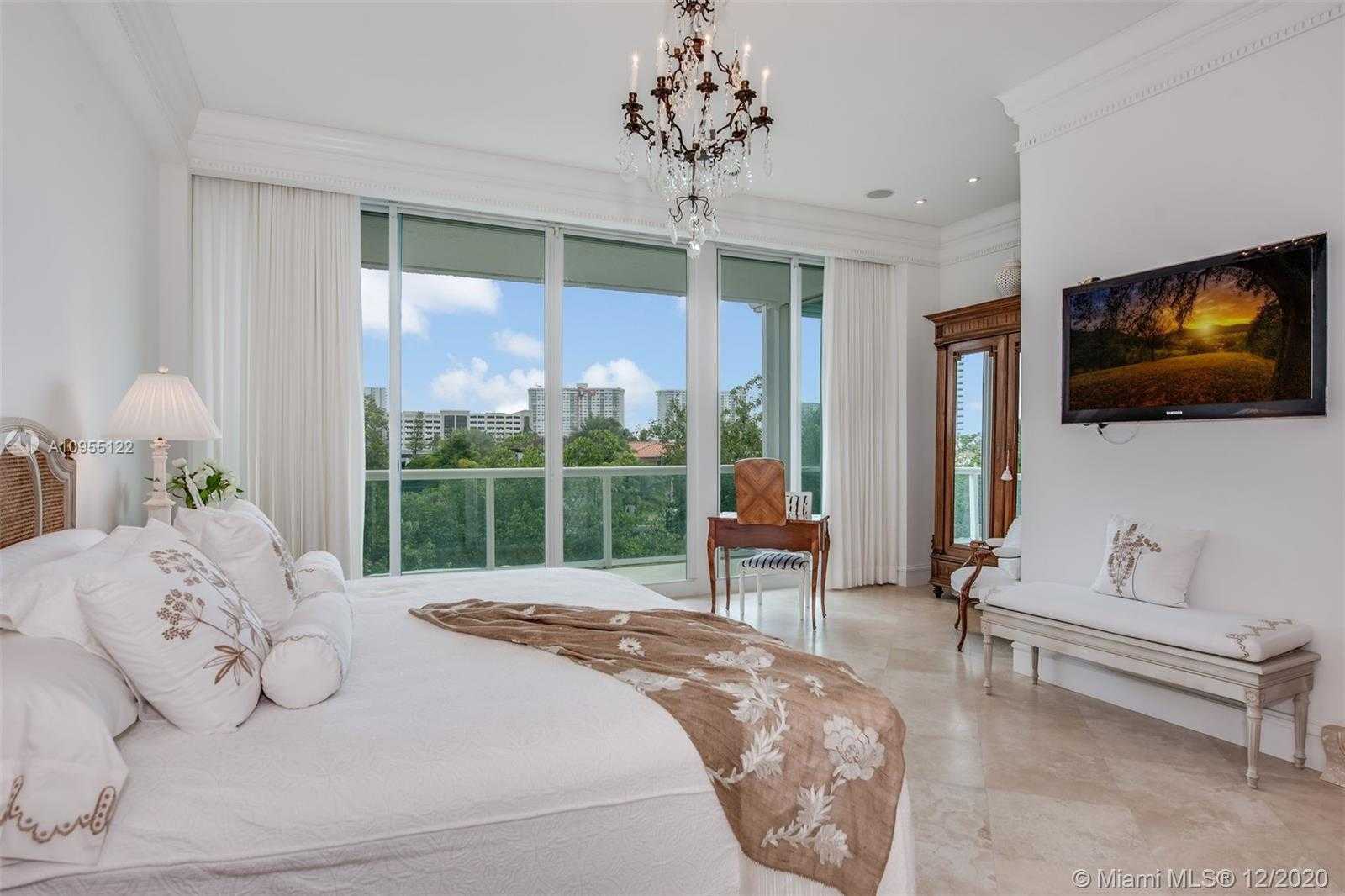 Small Image of 16400 COLLINS AVE #TH-5, Sunny Isles Beach Number 19
