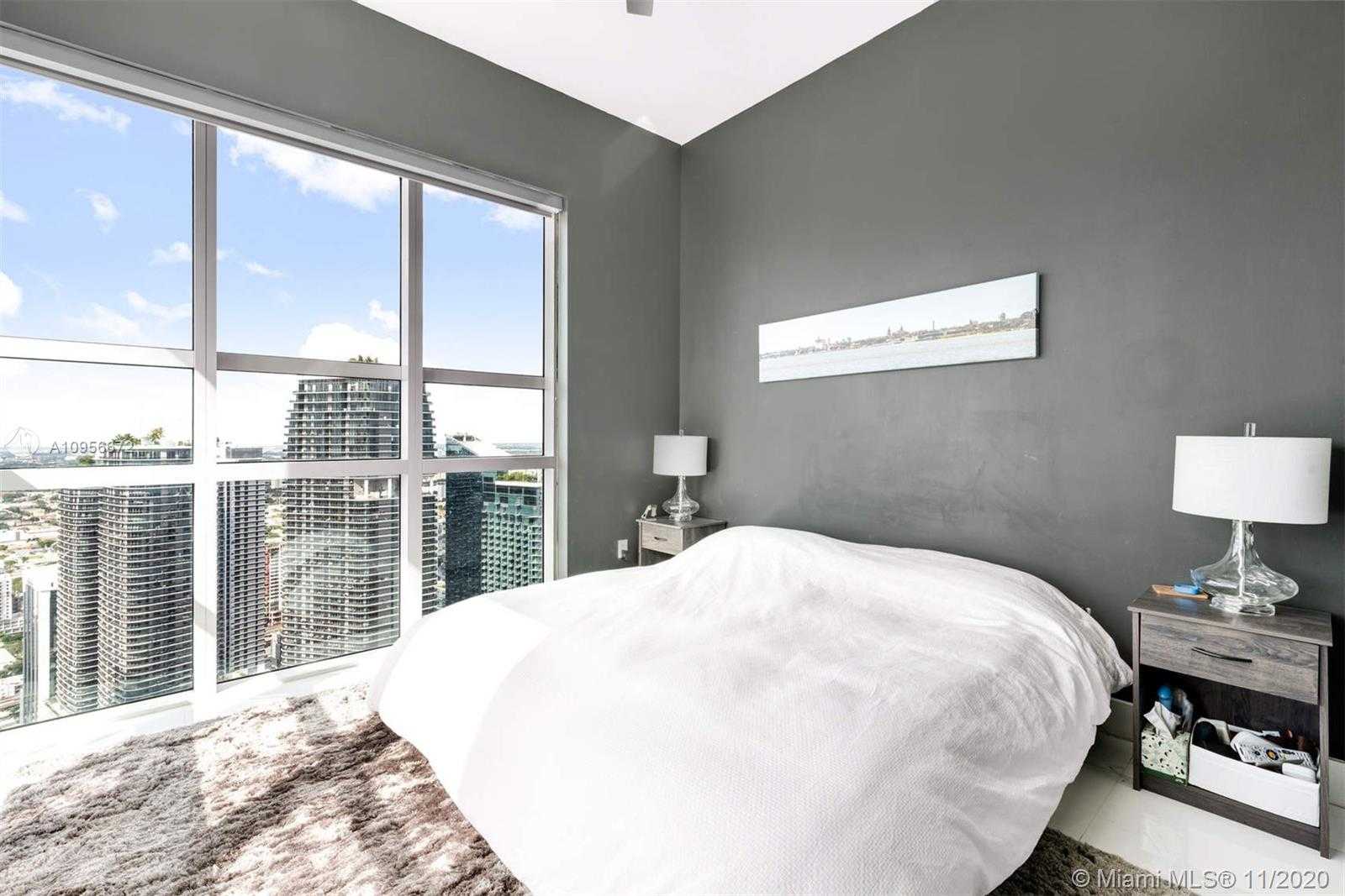 Small Image of 950 BRICKELL BAY DR #5401, Miami Number 17