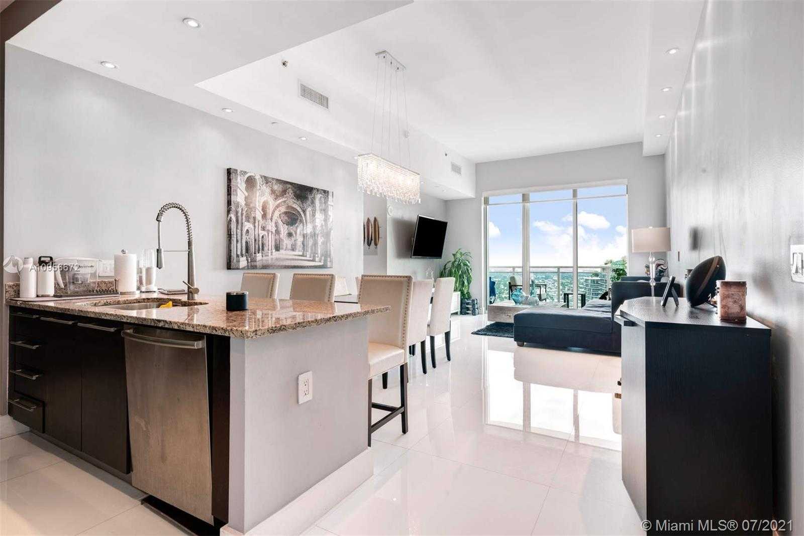 Small Image of 950 BRICKELL BAY DR #5401, Miami Number 3