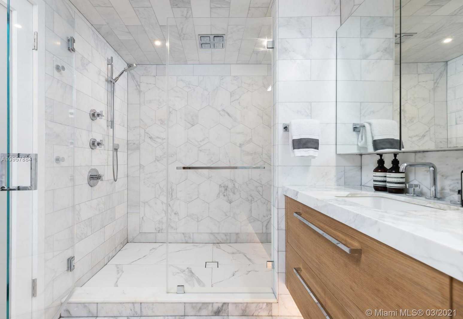 Small Image of 601 NORTH EAST 36TH ST #3407, Miami Number 21
