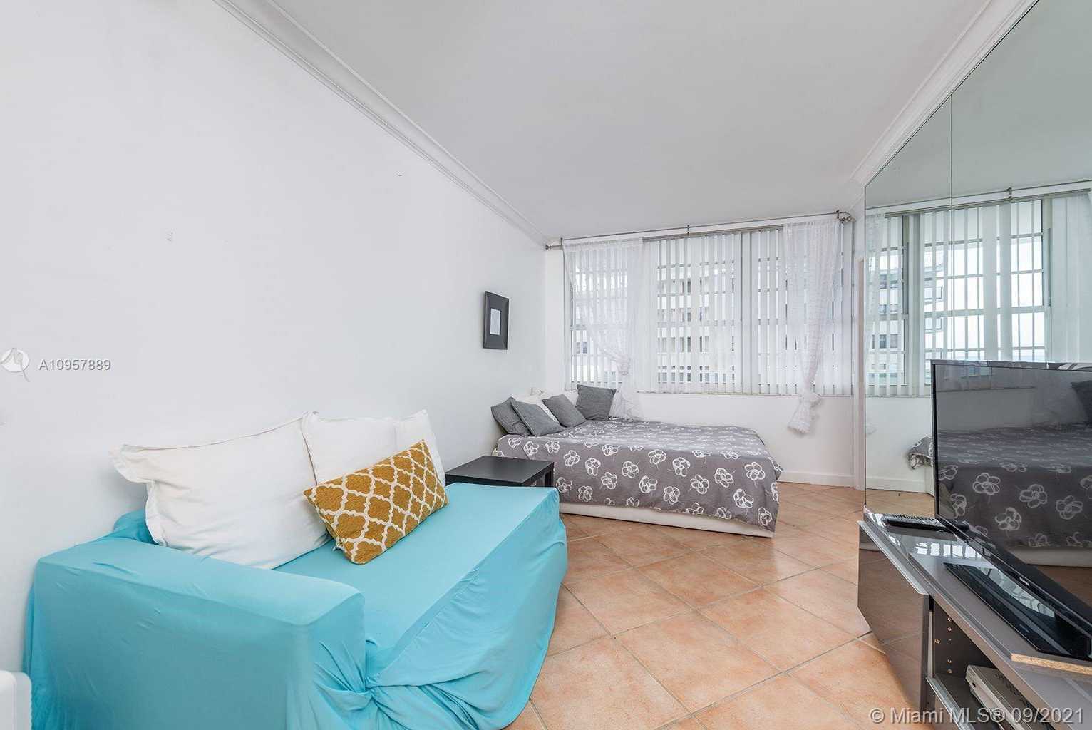 Small Image of 100 LINCOLN RD #736, Miami Beach Number 4