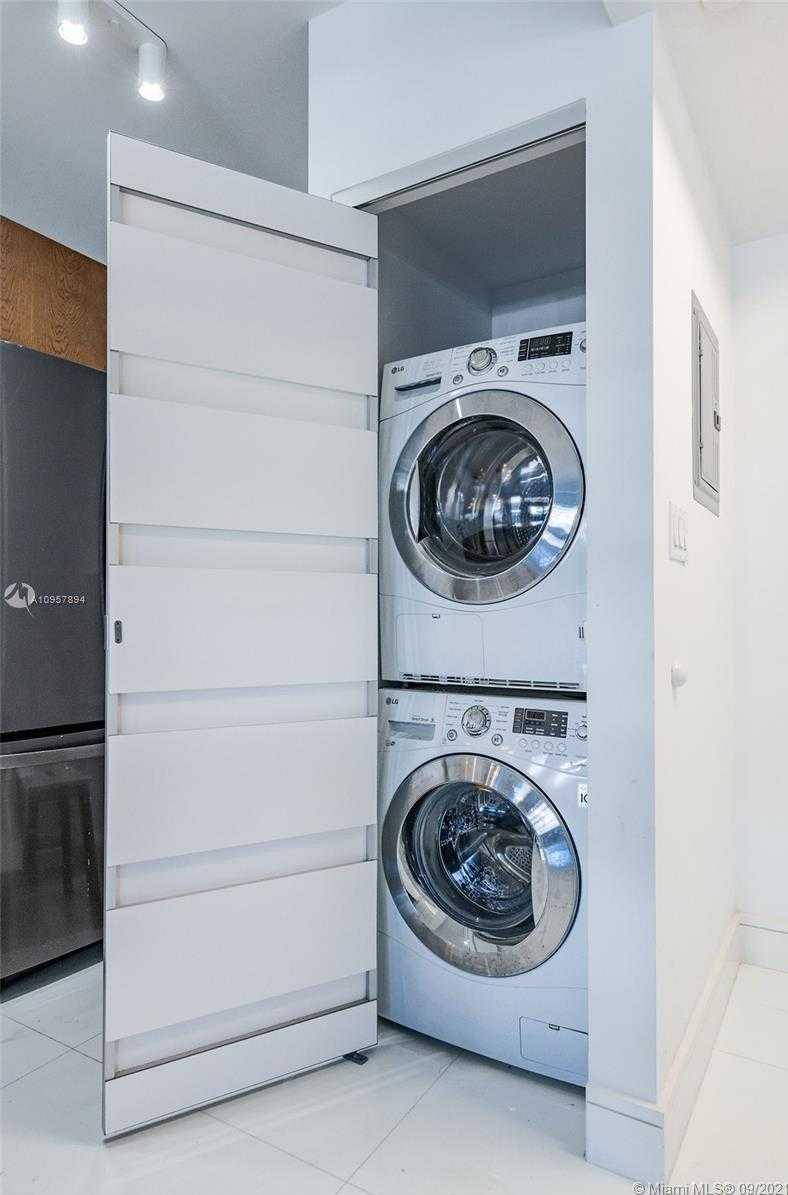 Small Image of 100 LINCOLN RD #1223, Miami Beach Number 17