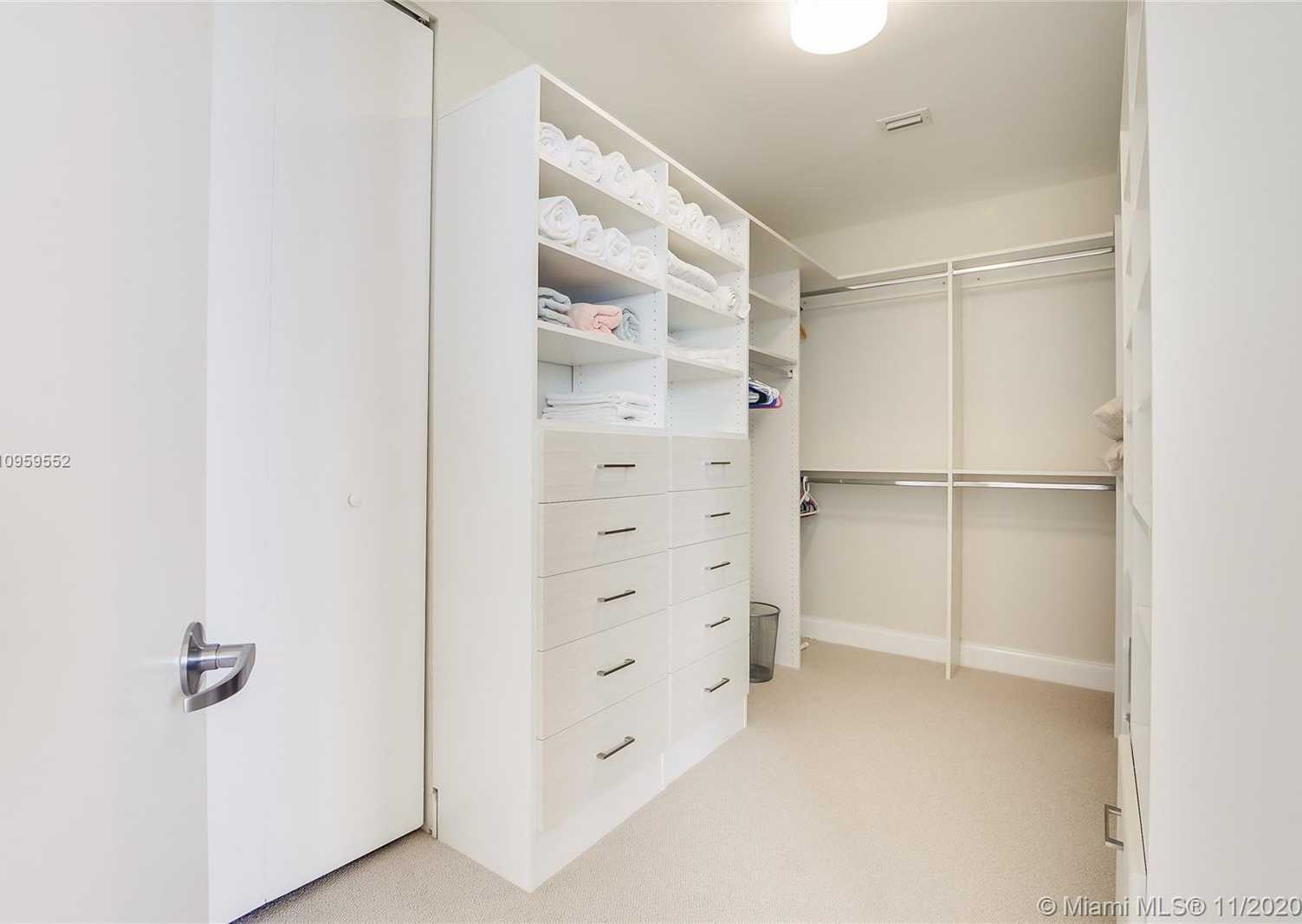 Small Image of 18201 COLLINS AVE #4009, Sunny Isles Beach Number 14