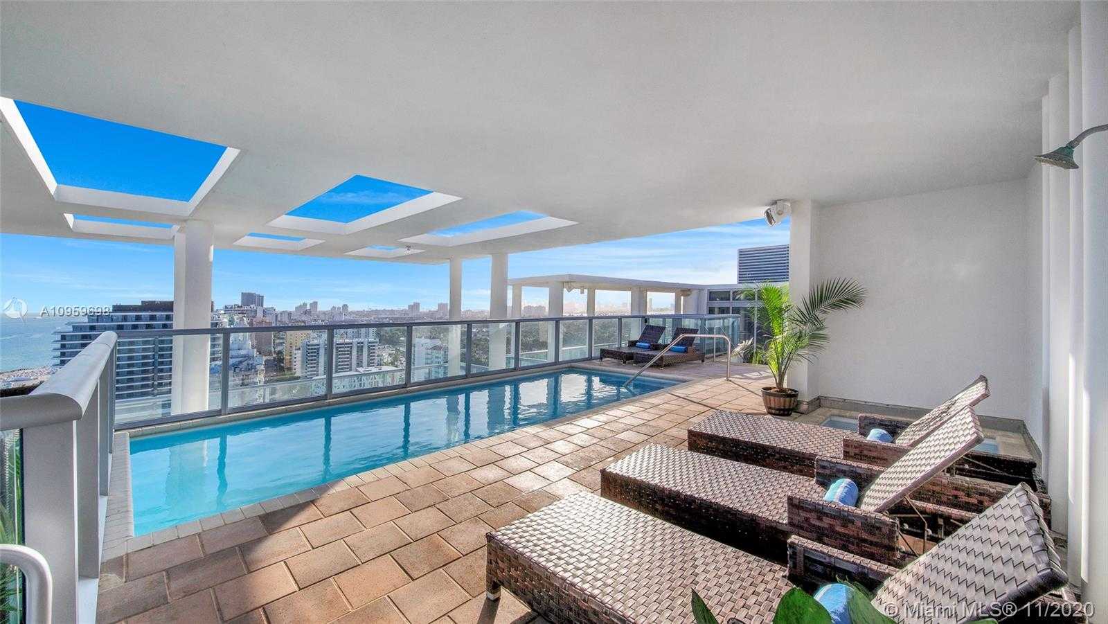Small Image of 3737 COLLINS AVE #PH-3, Miami Beach Number 3