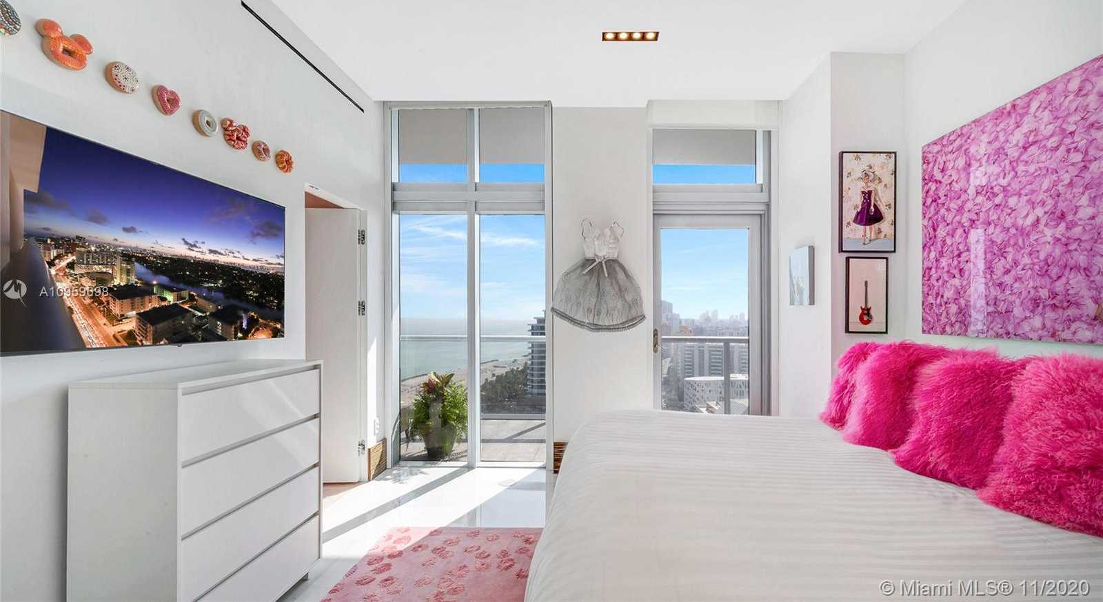 Small Image of 3737 COLLINS AVE #PH-3, Miami Beach Number 36