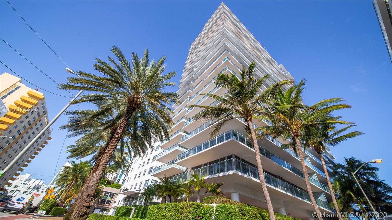 Small Image of 3737 COLLINS AVE #PH-3, Miami Beach Number 49