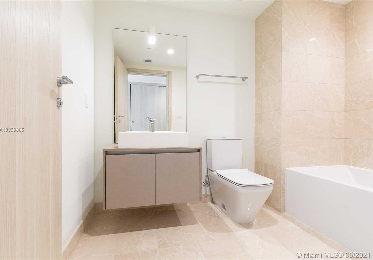 Small Image of 1000 BRICKELL PLZ #3015, Miami Number 16