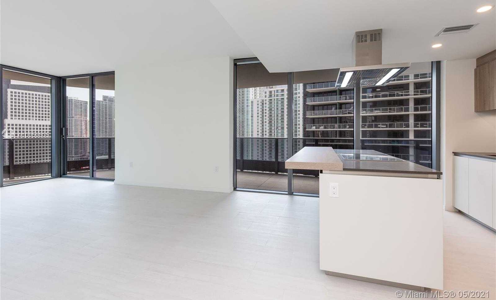 Small Image of 1000 BRICKELL PLZ #3015, Miami Number 5