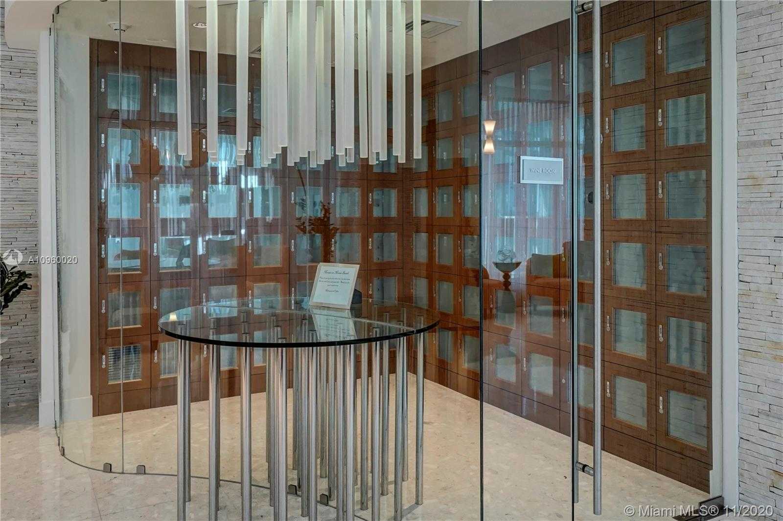 Small Image of 3801 COLLINS AVE #806, Miami Beach Number 25