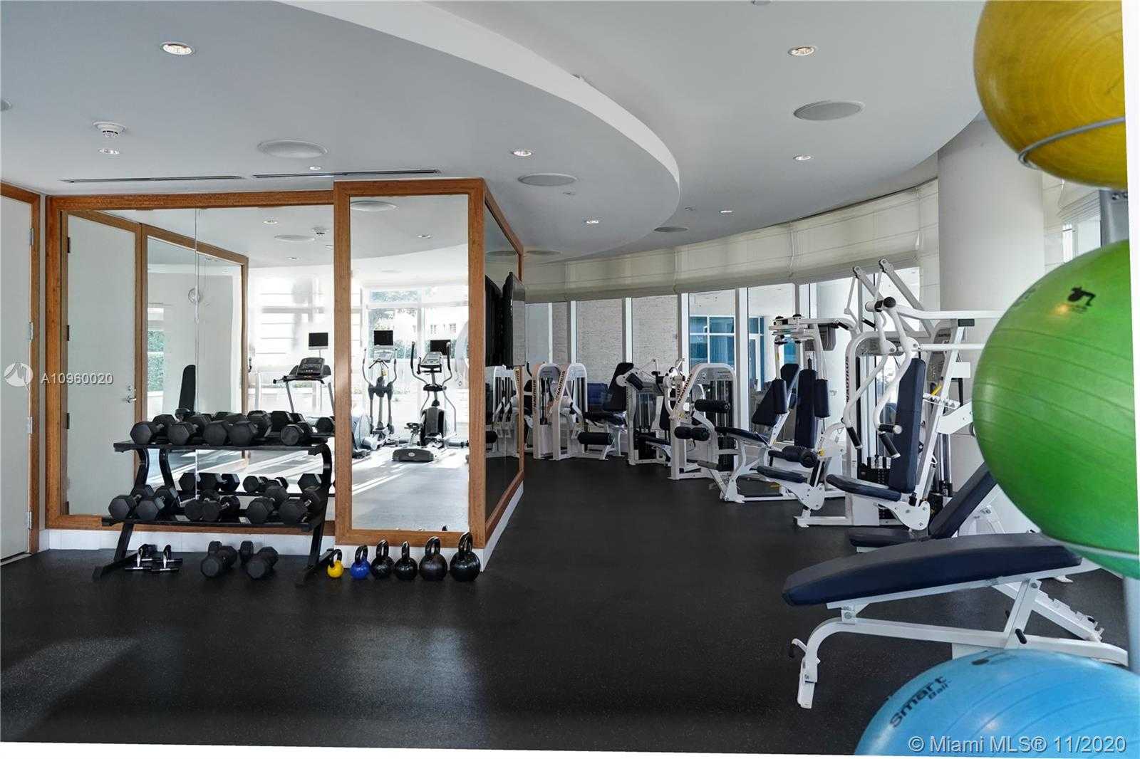 Small Image of 3801 COLLINS AVE #806, Miami Beach Number 26