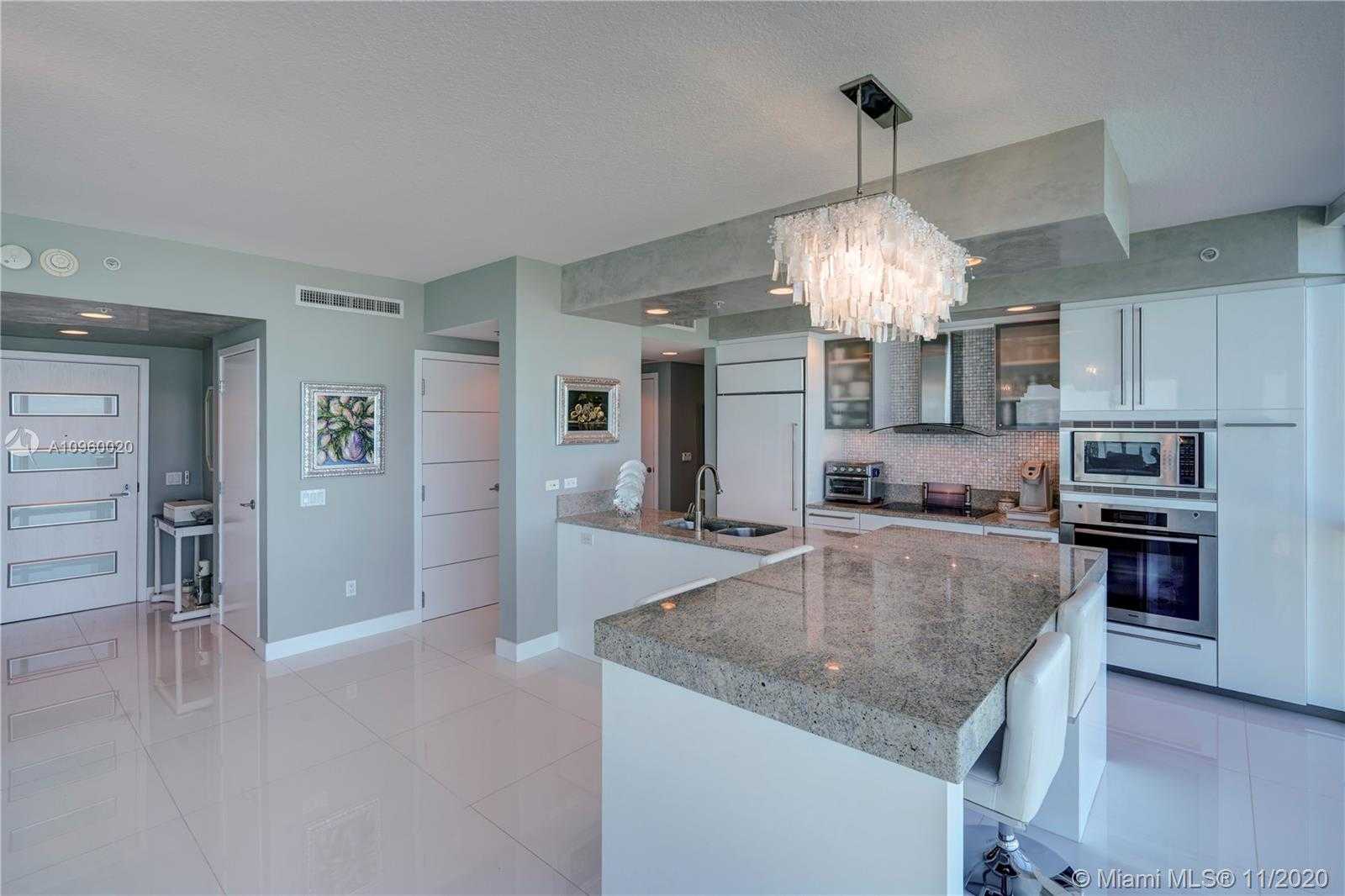 Small Image of 3801 COLLINS AVE #806, Miami Beach Number 9