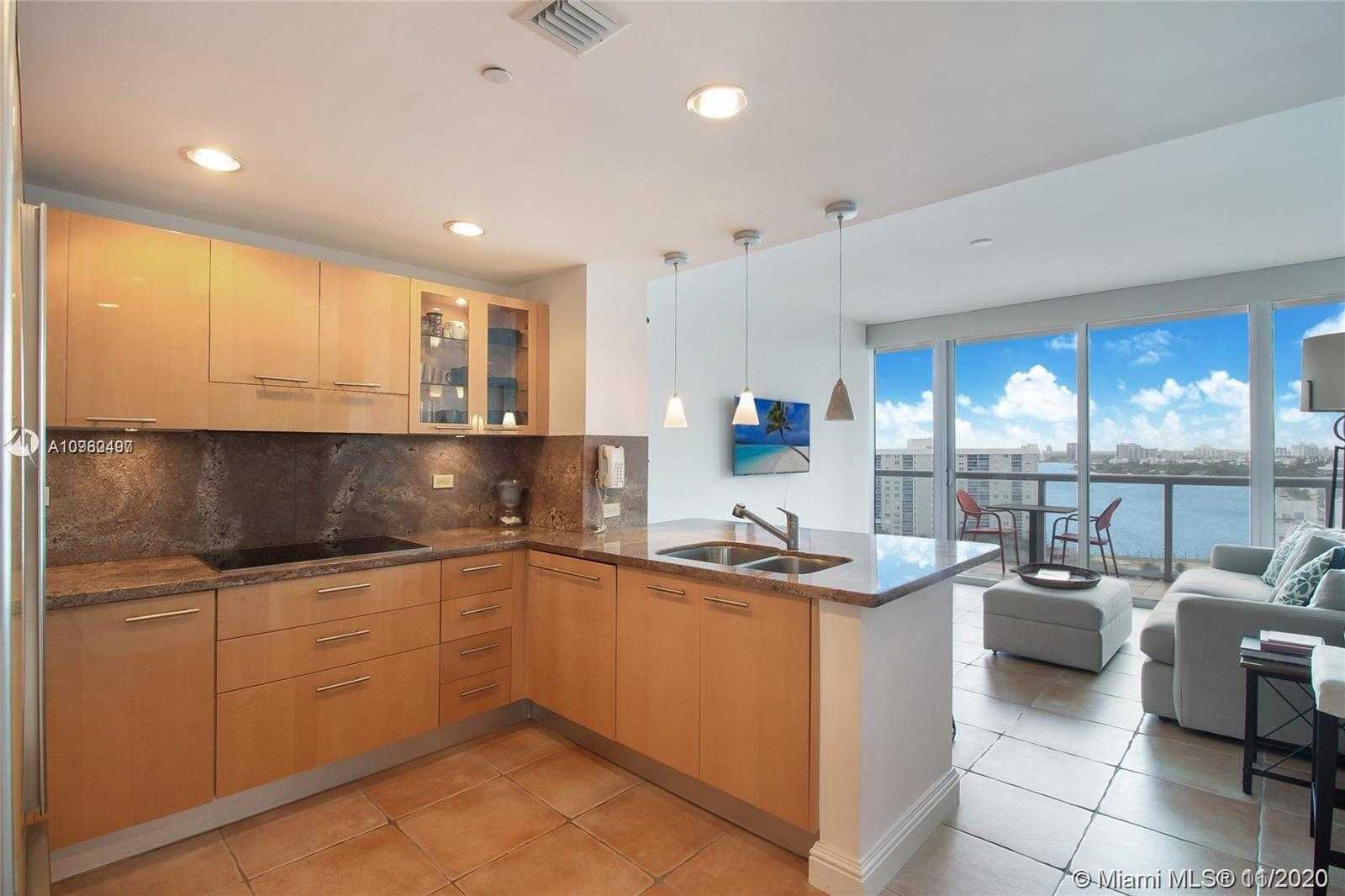 Small Image of 6799 COLLINS AVENUE #1501, Miami Beach Number 7