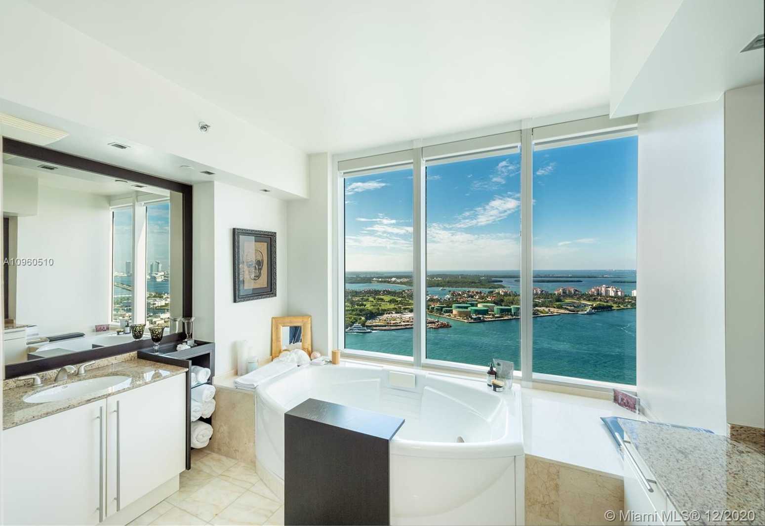 Small Image of 1000 SOUTH POINTE DR #3301, Miami Beach Number 19