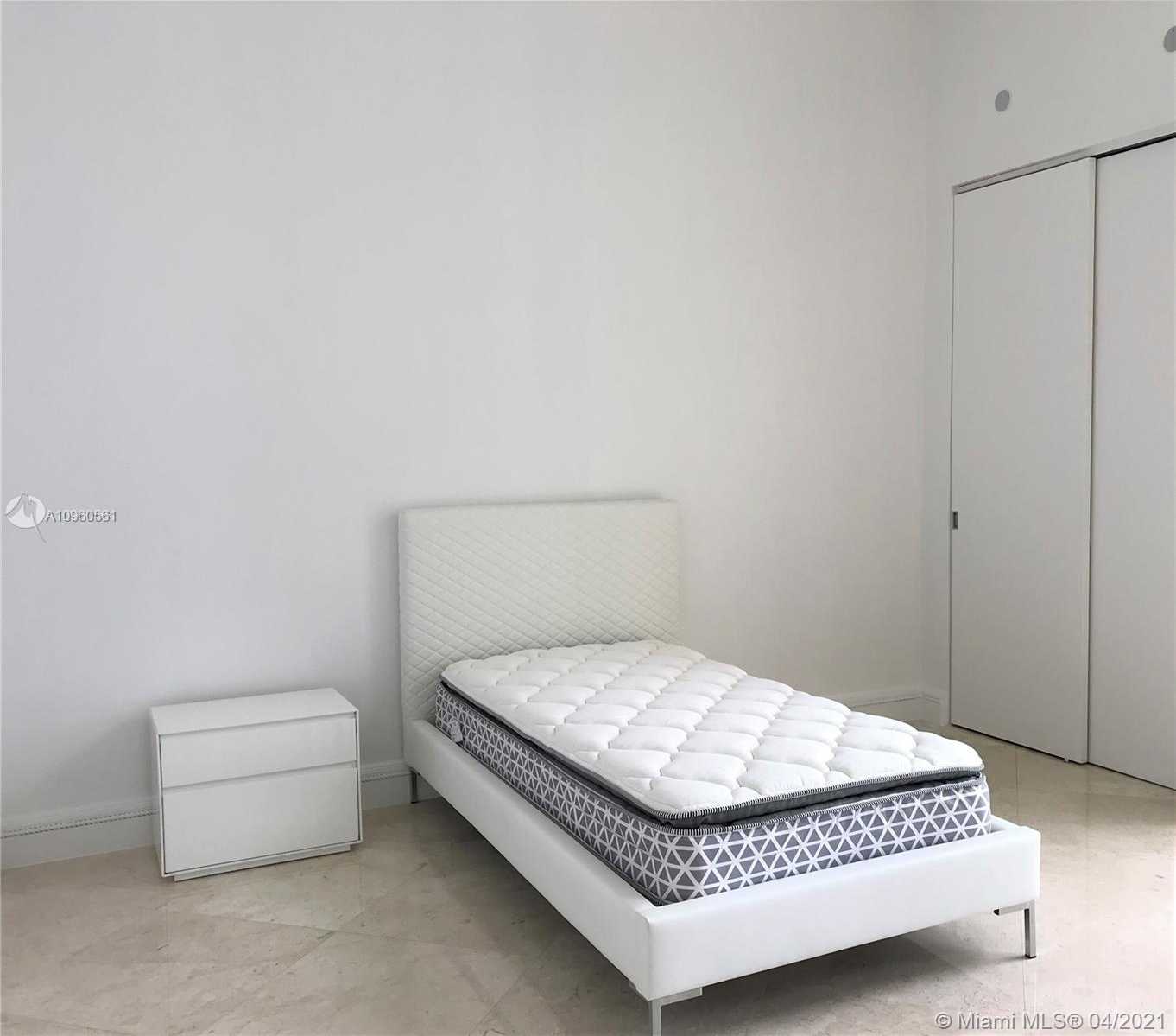 Small Image of 15901 COLLINS AVE #3606, Sunny Isles Beach Number 24