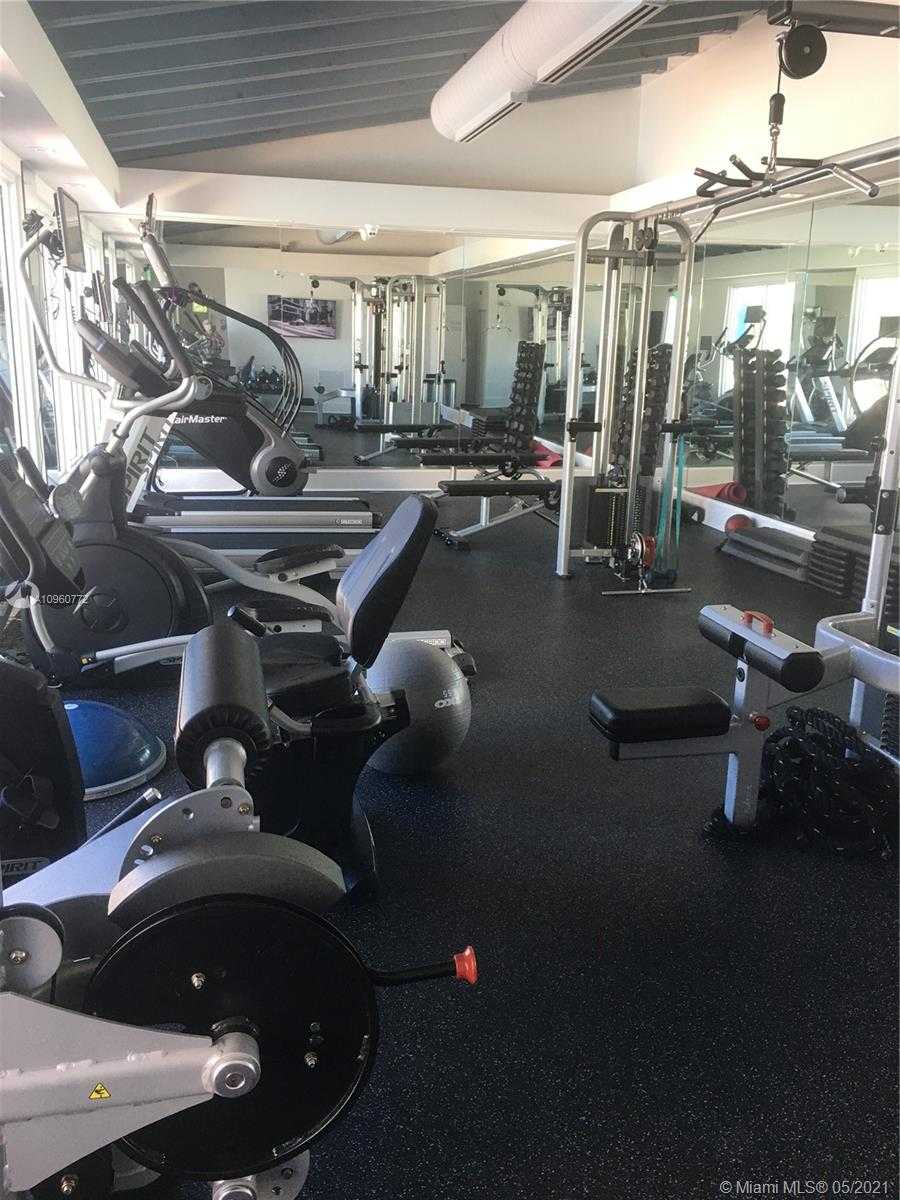 Small Image of 2457 COLLINS AVE #1503, Miami Beach Number 9