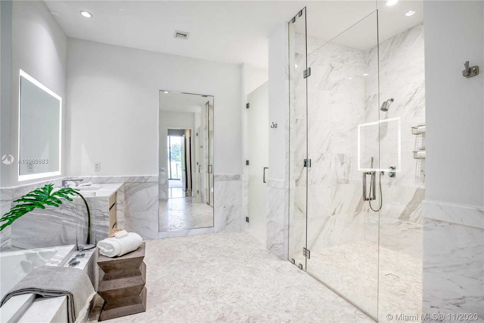 Small Image of 2821 SOUTH BAYSHORE DR #5A, Miami Number 7