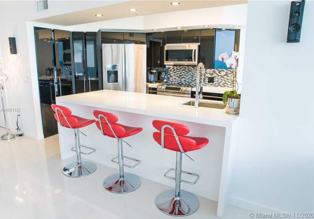 Small Image of 6301 COLLINS AVE #1402, Miami Beach Number 18